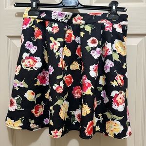 Pimkie floral skirt - size: 36 -